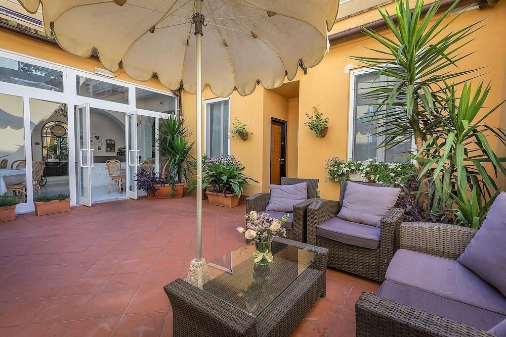 Hotel Veneto Con Accesso Ztl Флоренция Екстериор снимка