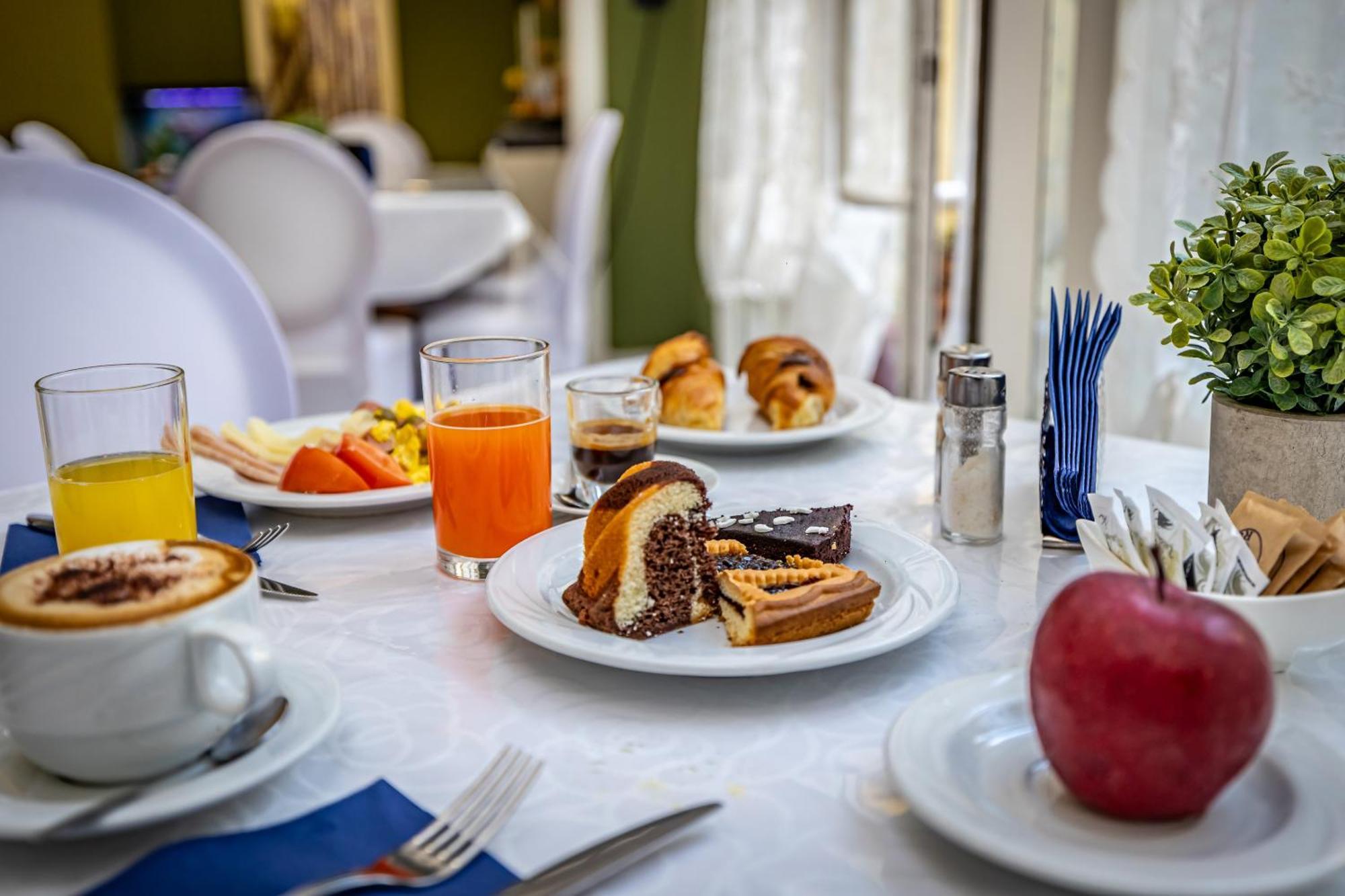 Hotel Veneto Con Accesso Ztl Флоренция Екстериор снимка